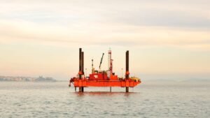 260417-oil-platforms