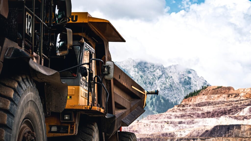hydraulic-cylinders-mining-equipment-01